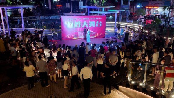 云操盘 “莲花血鸭”杯“中国辣都·辣美莲花好声音”唱响本土音乐魅力